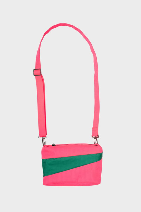 Leichte Bum Bag aus recyceltem Polyester in Neonpink und Seaweed