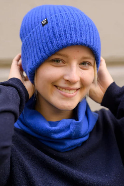 Klassische Merino Mütze Royalblau – Danefae Beanie
