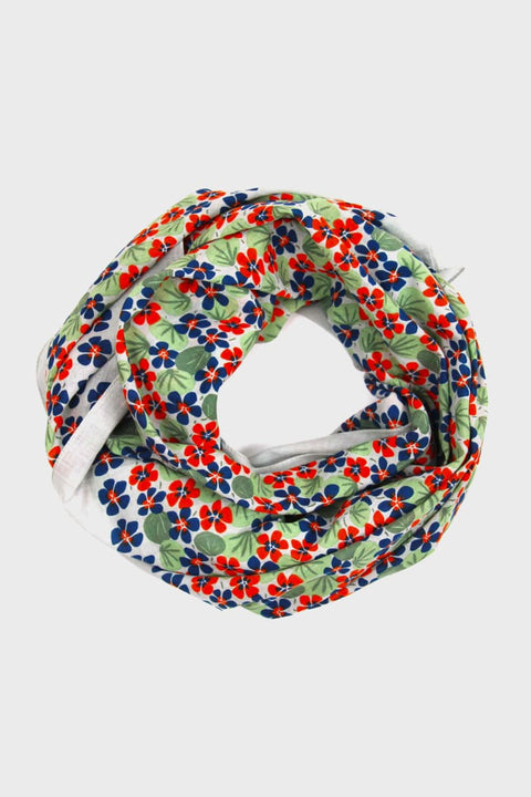 Carré Coton Ondine Marine von Les Belles Vagabondes, quadratisches Tuch aus Bio-Baumwolle, Blumenmotiv in tiefen Blautönen