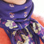 Quadratisches Tuch in Violine Indigo mit floraler Note