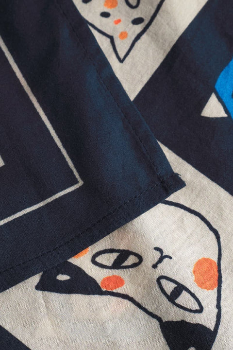 DEDICATED Tuch mit verspieltem Katzenprint aus Baumwolle
