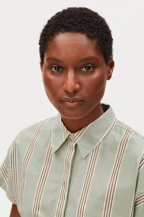 Kurzarm Damenbluse aus Popeline mit Relaxed Fit