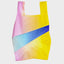 SUSAN BIJL Tasche mit farbigem Streifendesign aus Kooperation mit 75B