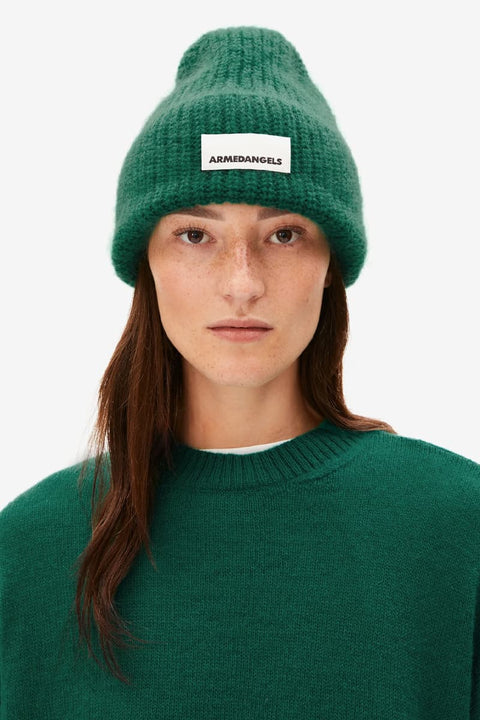 Grüne Mütze aus Mohair-Woll-Mix von ARMEDANGELS