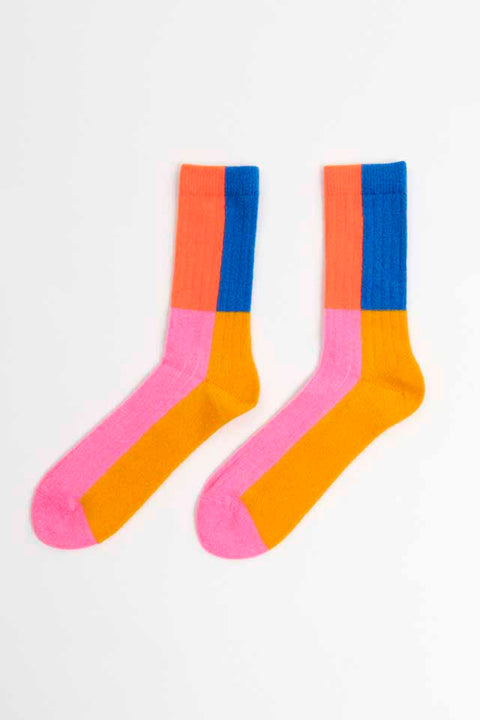 Ovar Socks Wool Bright im Alltag getragen