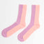 Detailansicht des zweifarbigen Strickmusters der Bicolor Socks Peach