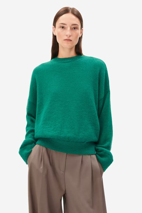 Suri Inariaas Light, emerald green
