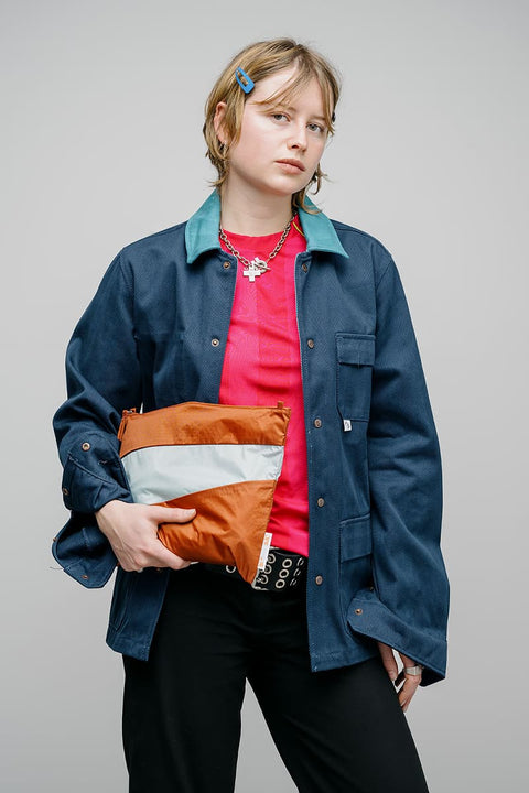 Große leichte Pouch Tasche Zimt Hellblau wasserabweisend