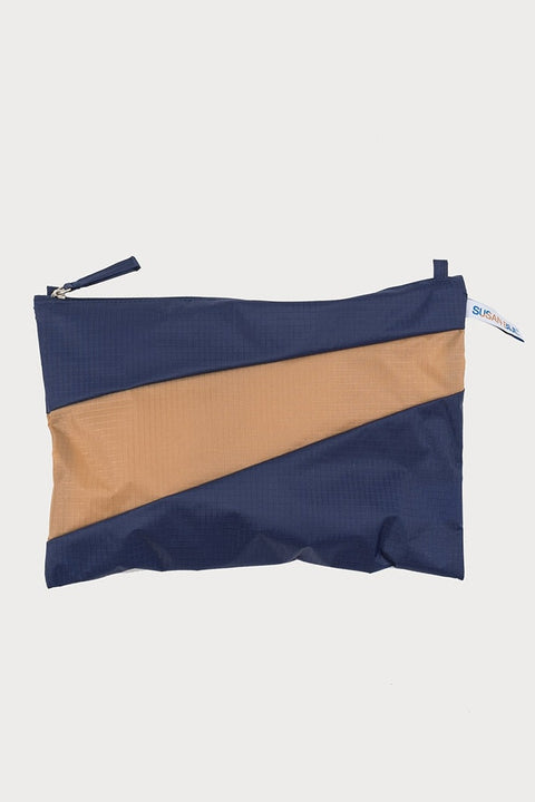 "The New Pouch" Crossbody Bag - Navy und Camel