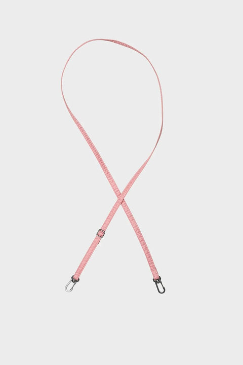 The New Strap Pink Panther Slim Susan Bijl – Detailansicht Edelstahlhaken und Nylon-Oberfläche in Pink Panther Rosa