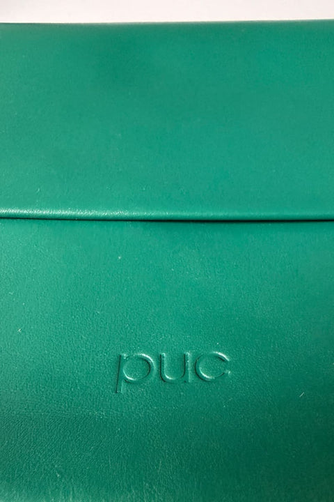 Kompakte grüne Schultertasche aus Rindsleder mit Klappe