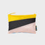 The New Pouch Multi Black Medium von Susan Bijl, Vorderseite, diagonale Farbflächen in Gelb, Schwarz und Zartrosa, gelber YKK-Reißverschluss
