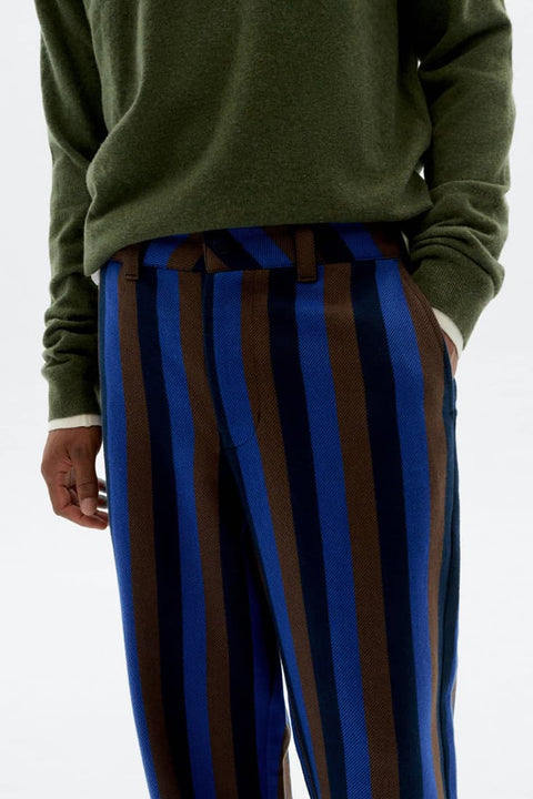 Gestreifte Hose in Blau und Braun mit weitem Bein