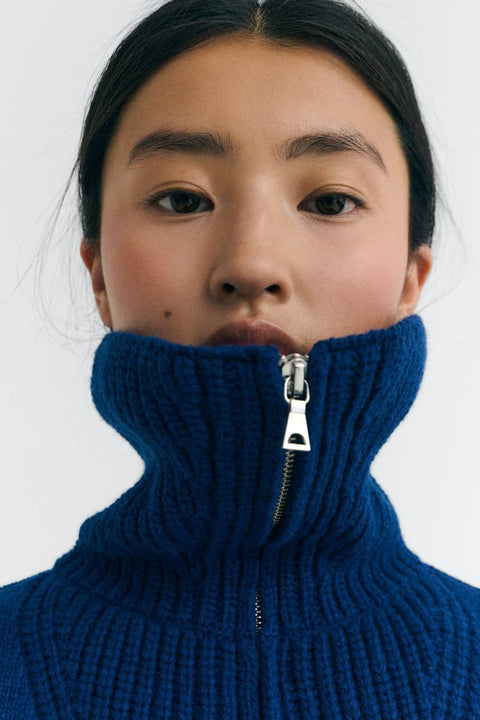 Warmer Pullover in Indigo von Thinking Mu