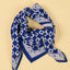 Maison Augustin Foulard Damier Bleu – Baumwolltuch Karo-Muster Blau-Weiß, Block-Print, 100 × 100 cm