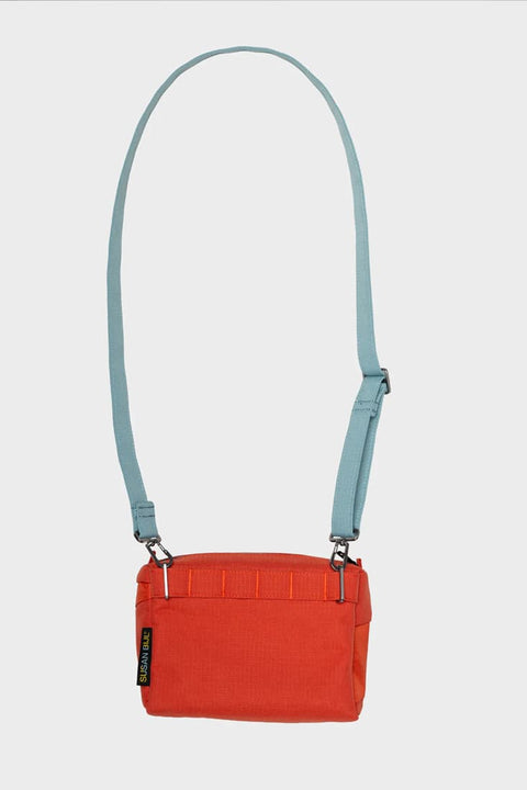 Nachhaltige Tasche mit verstellbarem Gurt in Orange