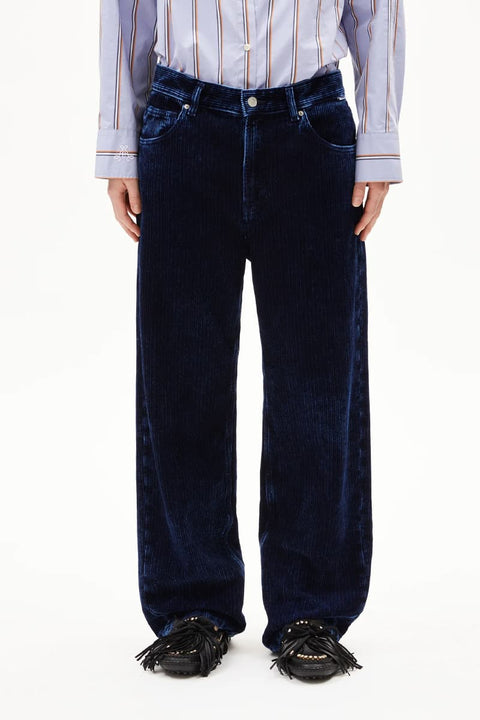 Dunkelblaue Damen-Cordhose mit weitem Bein