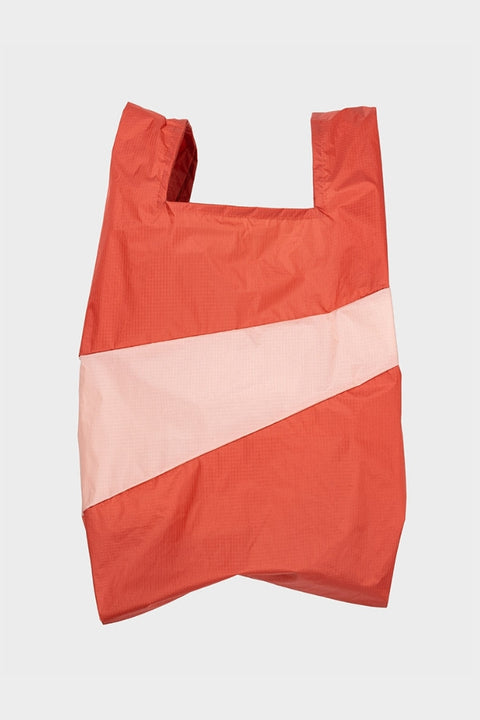Rust und Powder Shopping Bag aus recyceltem Nylon